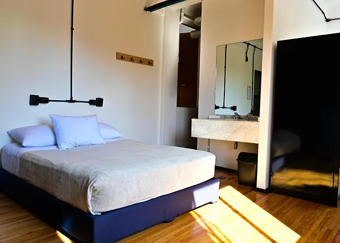 Hostel Mundo Joven Catedral Mexico City