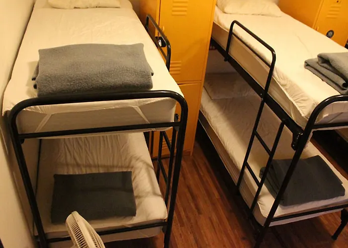 Hostel Mundo Joven Catedral *